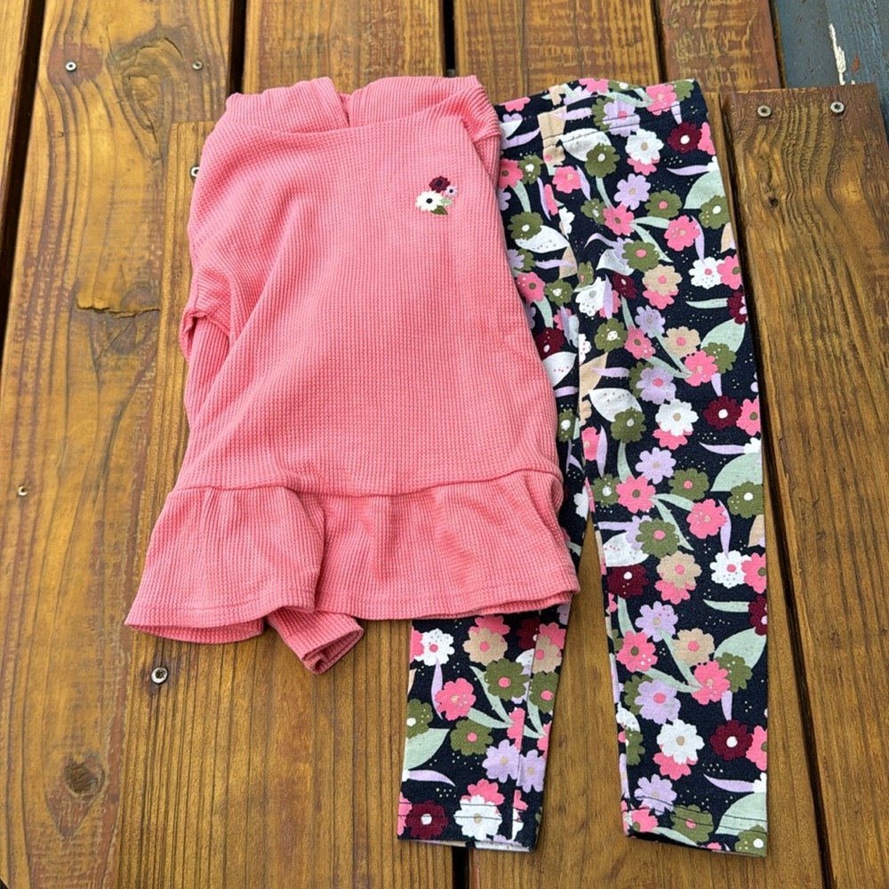 Carters Matching Set - Like NEW!